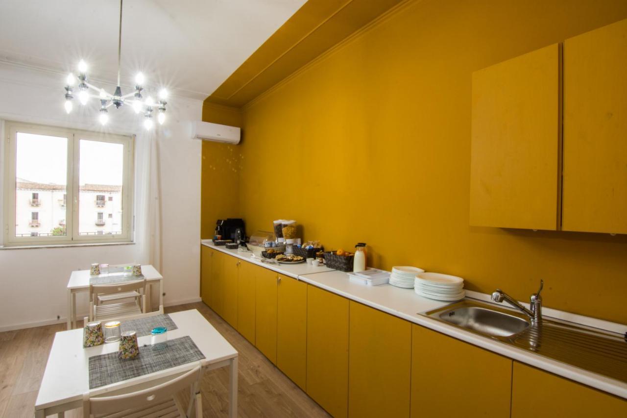 Dimora Lupo_Lifestyle B&B คาตาเนีย ภายนอก รูปภาพ